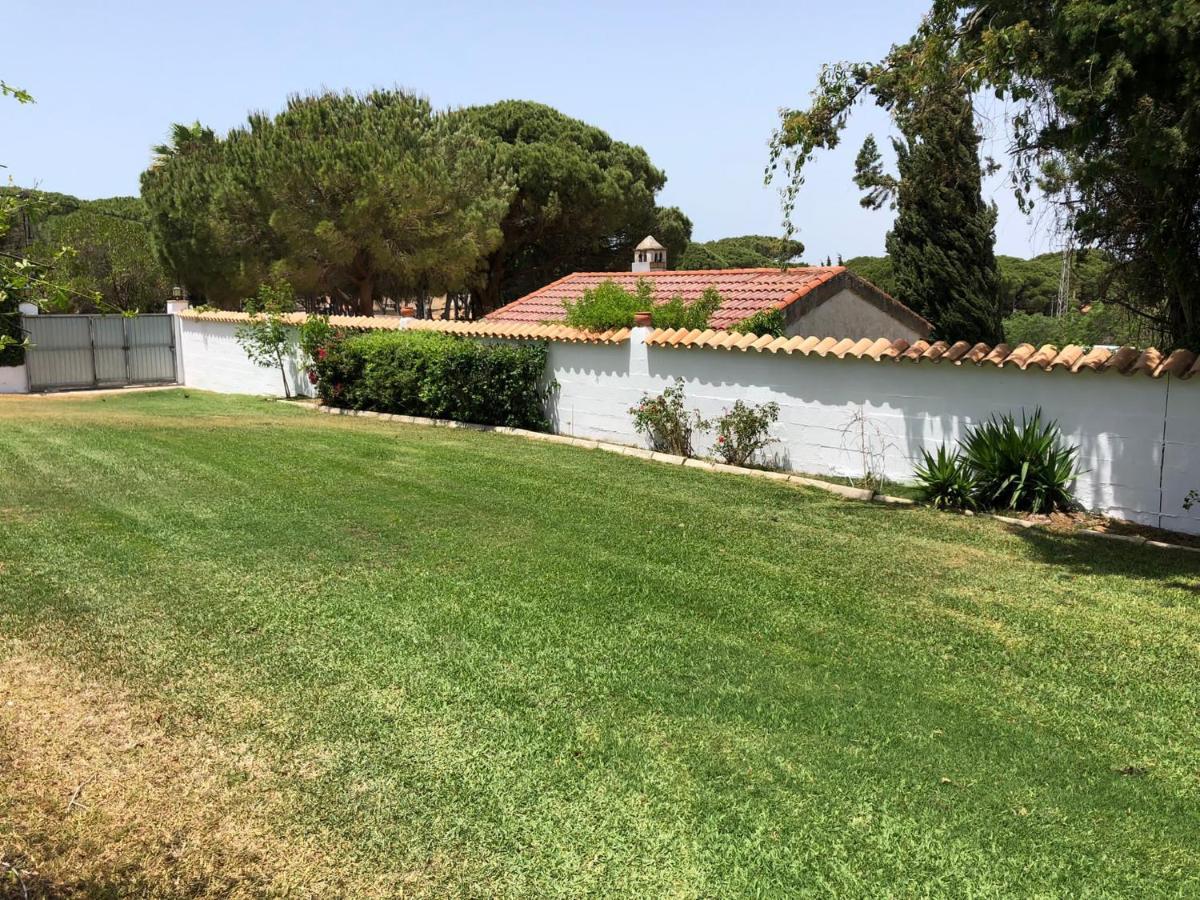 Chalet Con Piscina, Amplio Jardin Y Aire Acondicionado Chiclana de la Frontera Exterior photo